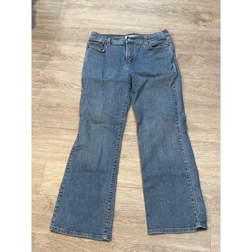 Levi Strauss 512 Perfectly Slimming‎ Boot Cut Jeans Women's Size 14 Short Denim
